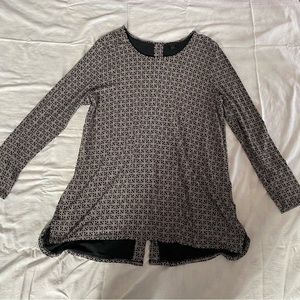 J Jill Wearever collection black white print long sleeve flowy top size Large